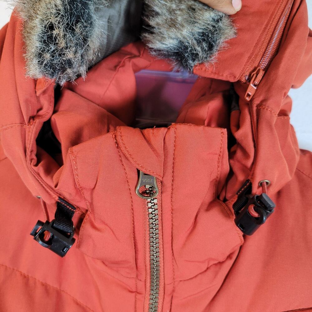 Athleta Womens Quilted Down Faux Fur Hooded Puffer Vest Size XS Orange Hiking - Picture 5 of 11